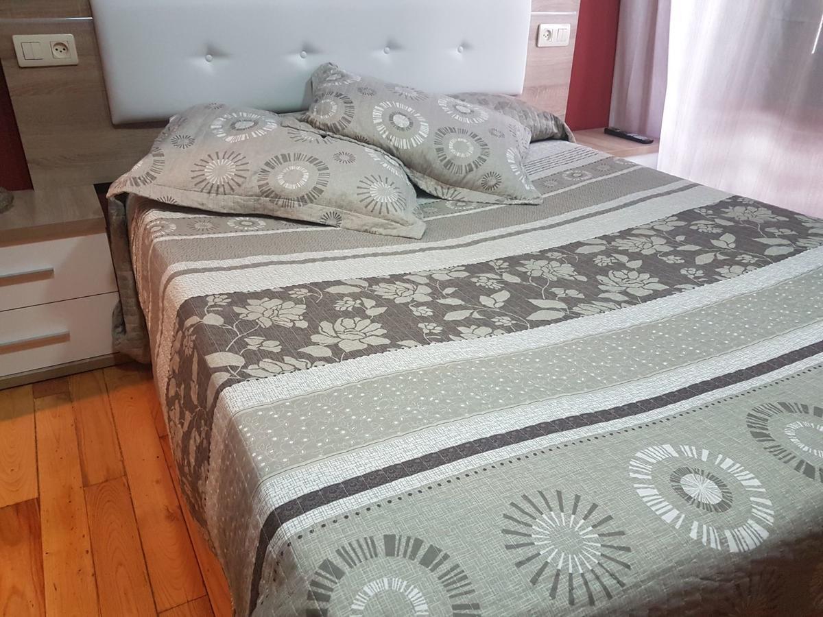 Hostal Los Nogales Cangas De Narcea Eksteriør billede